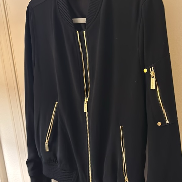 Michael Kors black bomber jacket. Never worn. Size small - Picture 3 of 4